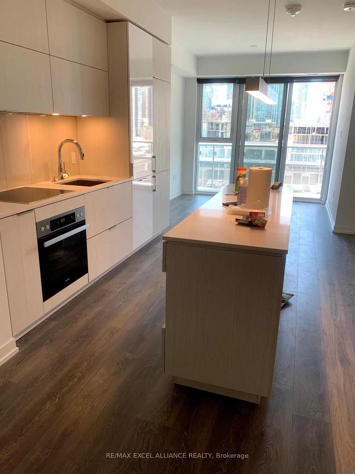 15 Lower Jarvis St, unit 412 for rent