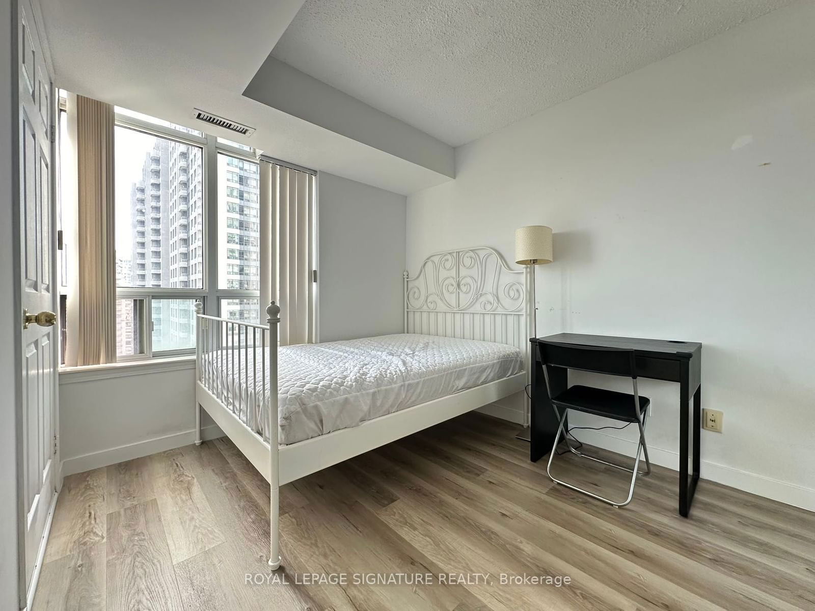 33 Empress Ave, unit 2006 for rent