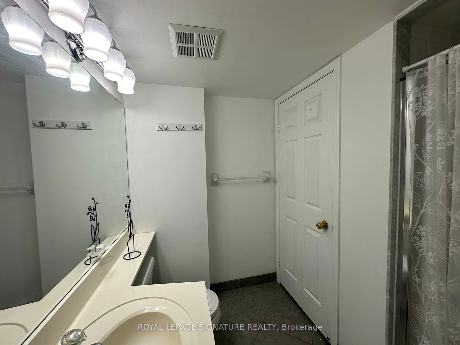 33 Empress Ave, unit 2006 for rent - image #8