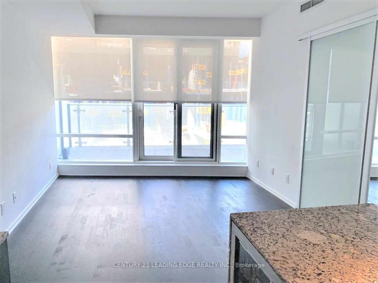 1 Bloor St E, unit 416 for rent - image #10