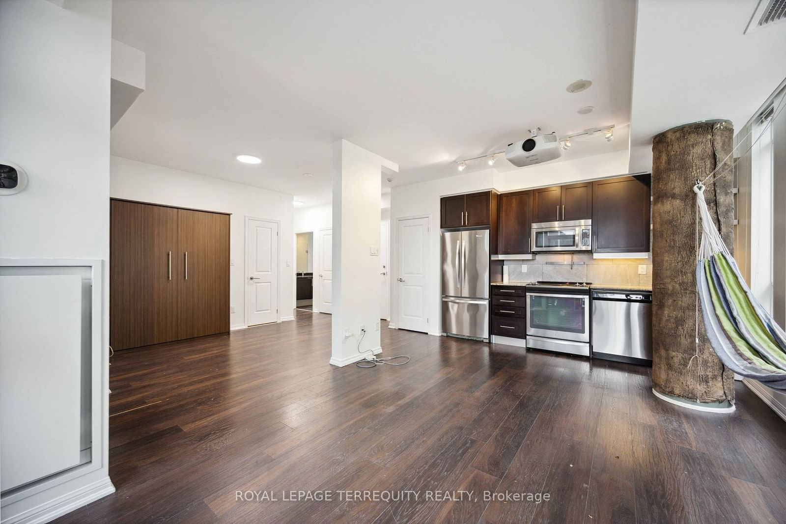 400 Adelaide St E, unit 1222 for rent