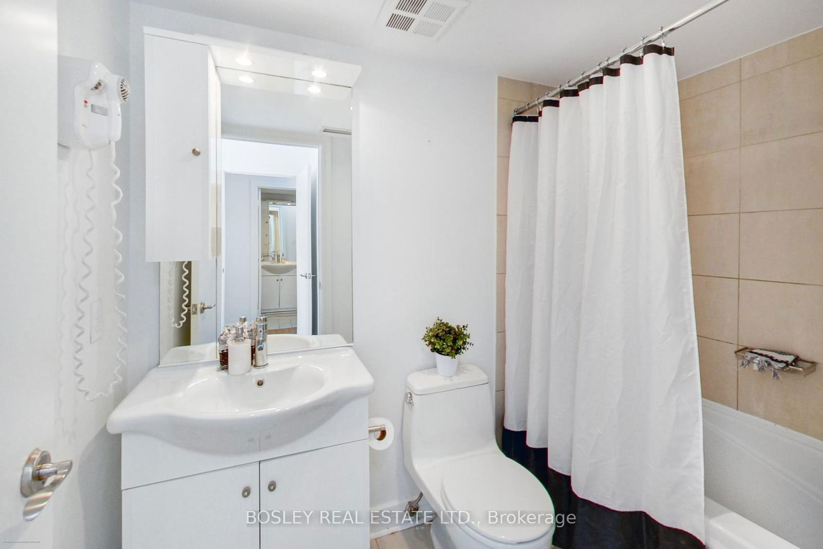 16 Harrison Garden Blvd, unit 1210 for sale - image #21