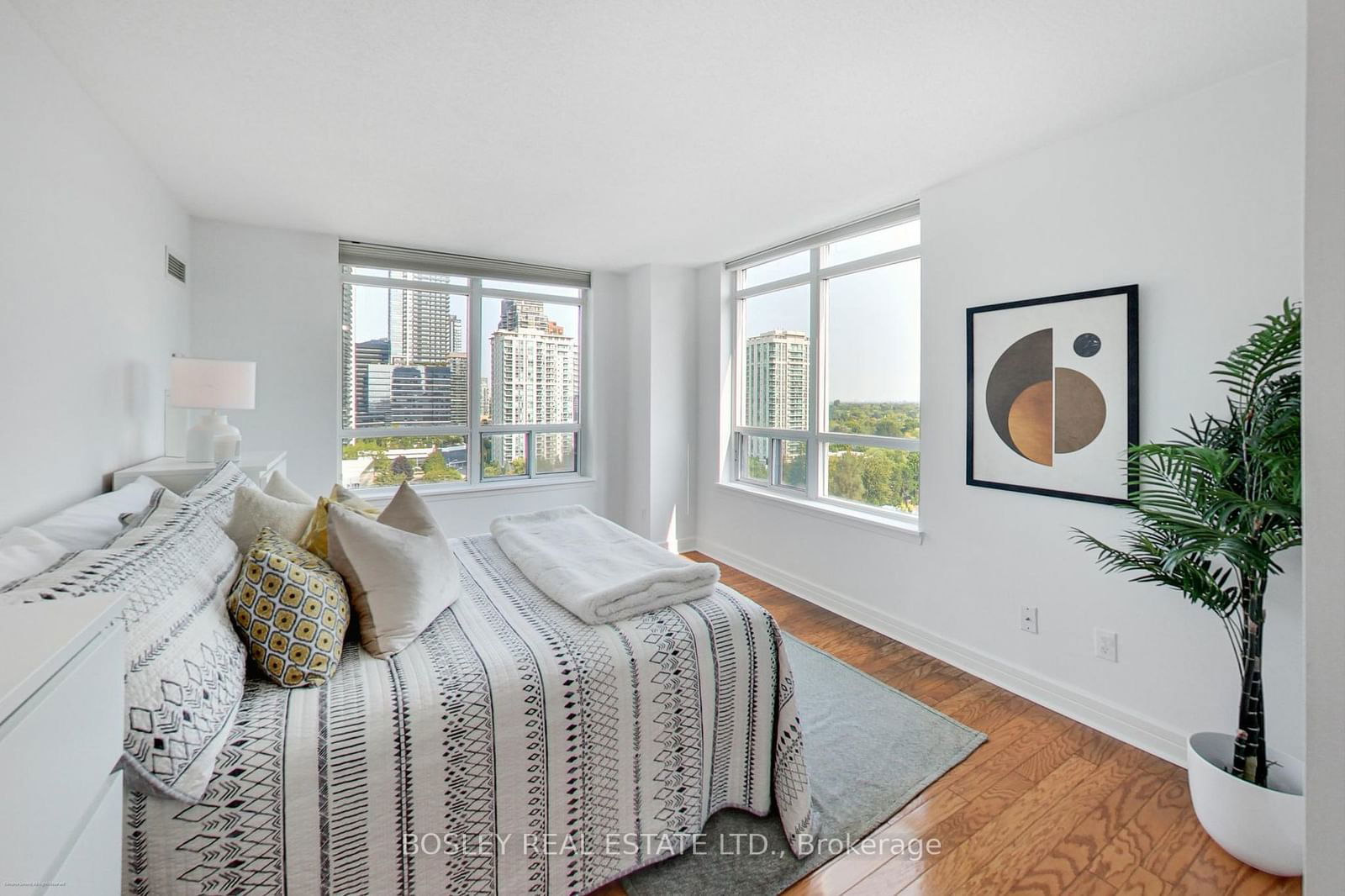 16 Harrison Garden Blvd, unit 1210 for sale - image #23