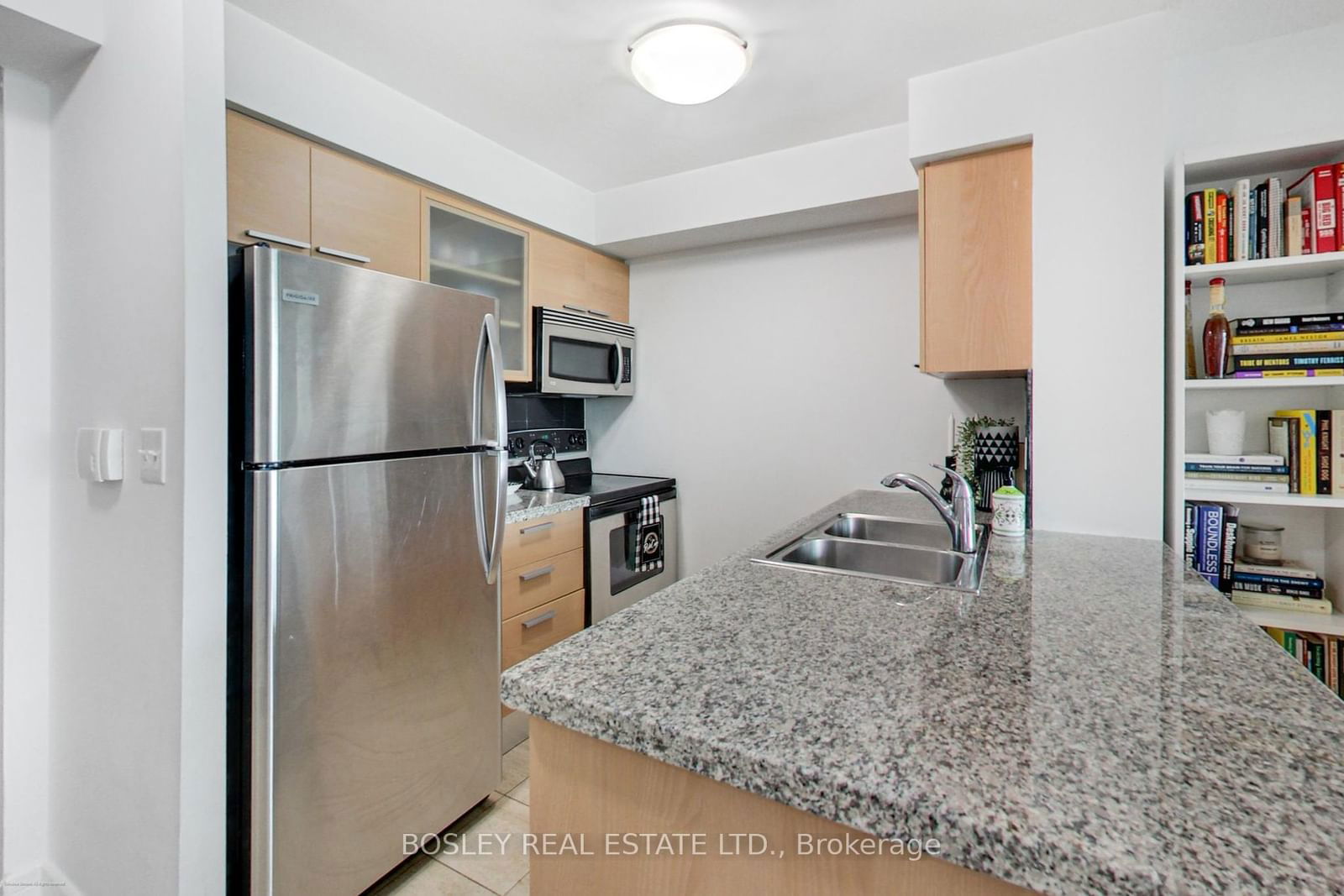 16 Harrison Garden Blvd, unit 1210 for sale - image #6