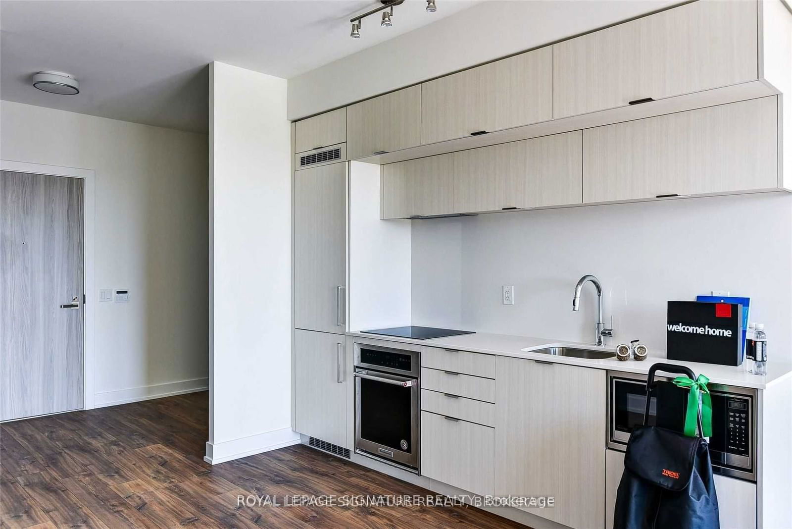 80 Vanauley St, unit 921 for rent - image #6