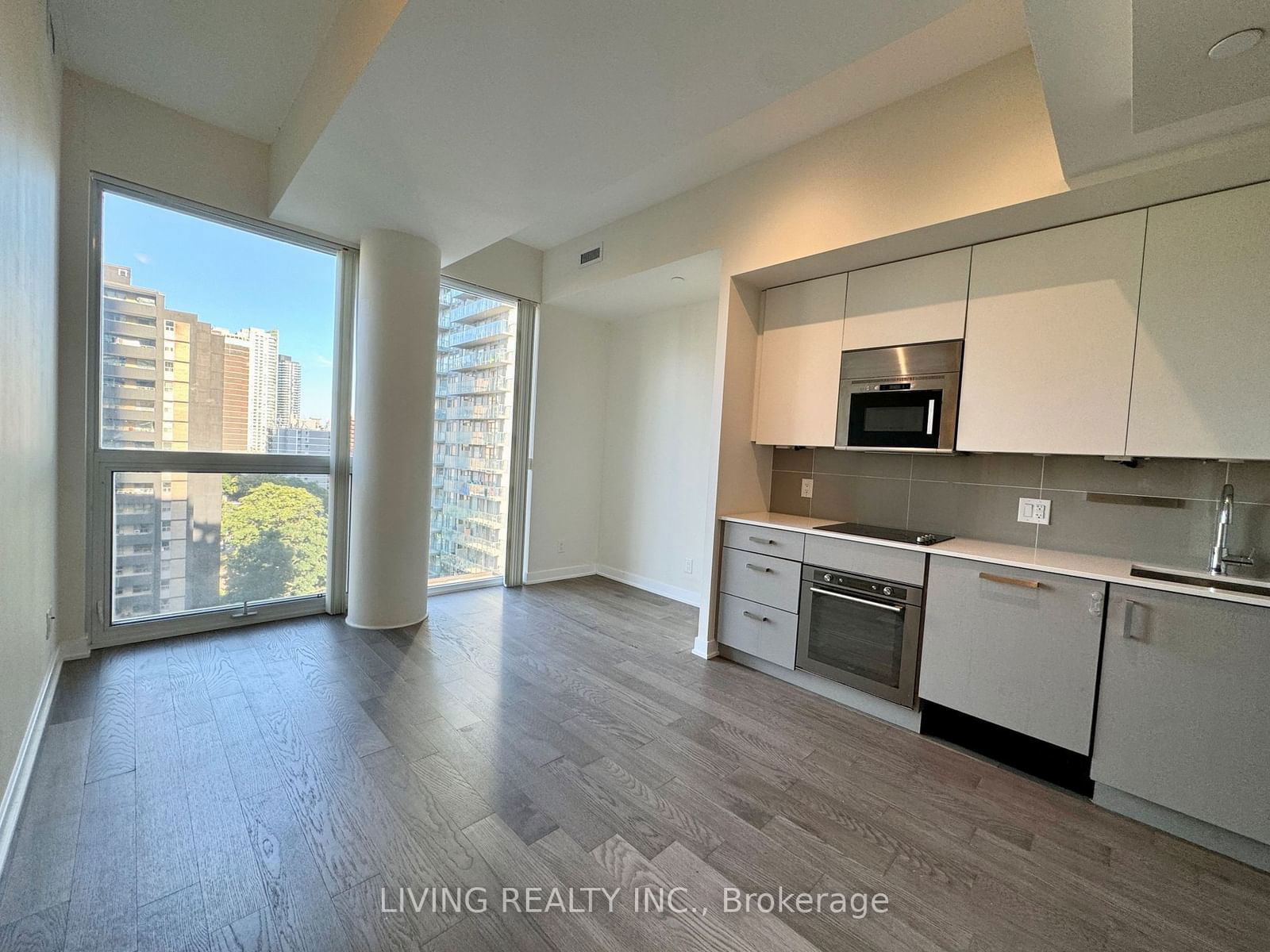 17 Dundonald St, unit 1006 for rent