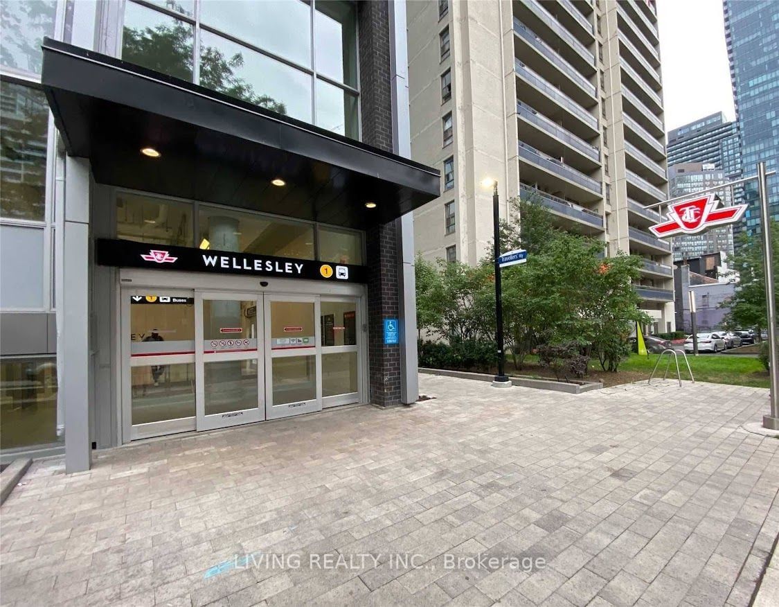 17 Dundonald St, unit 1006 for rent - image #4