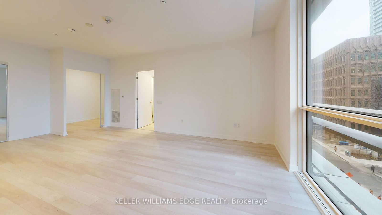 39 Roehampton Ave, unit 411 for sale - image #13