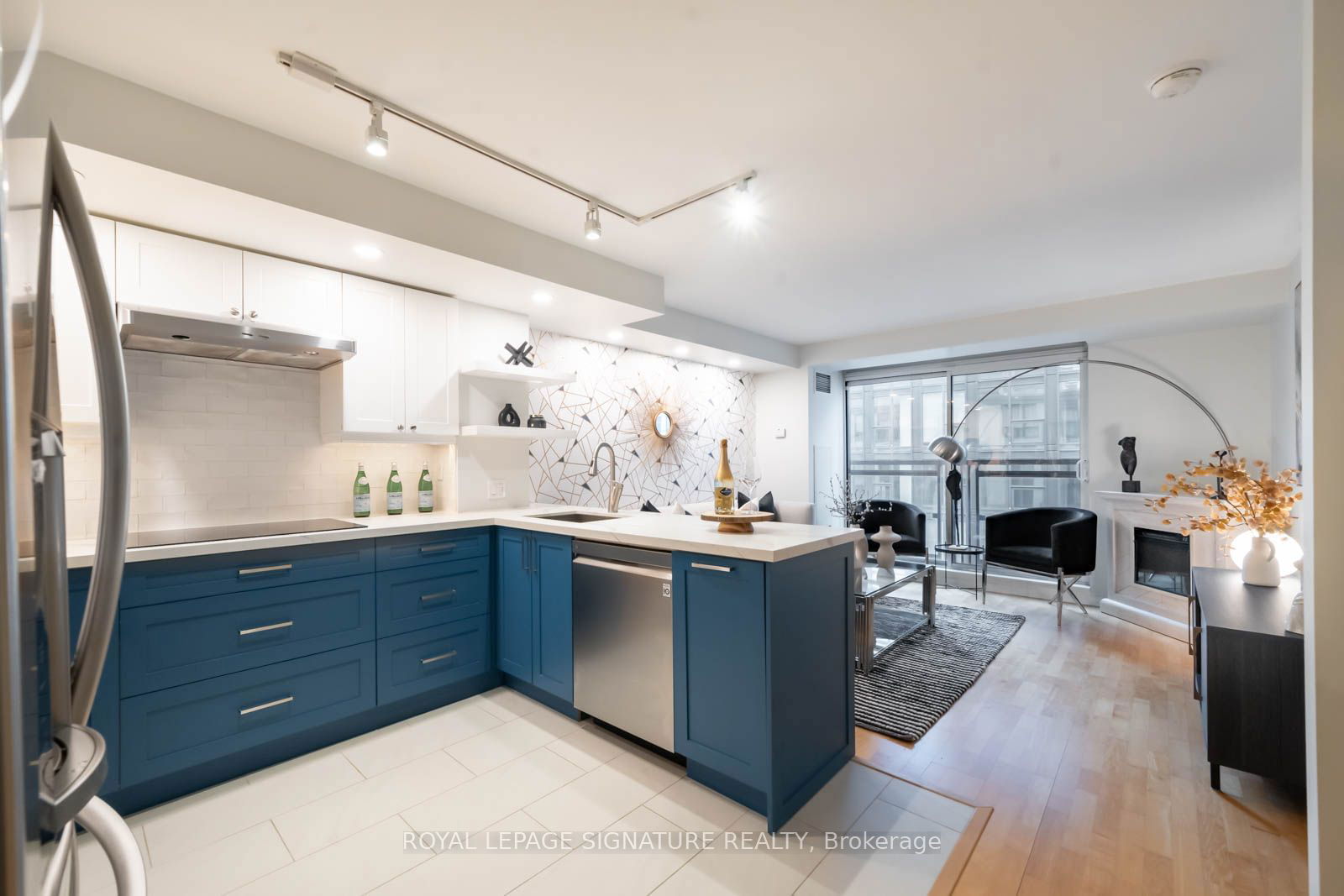 75 Dalhousie St, unit 1105 for sale