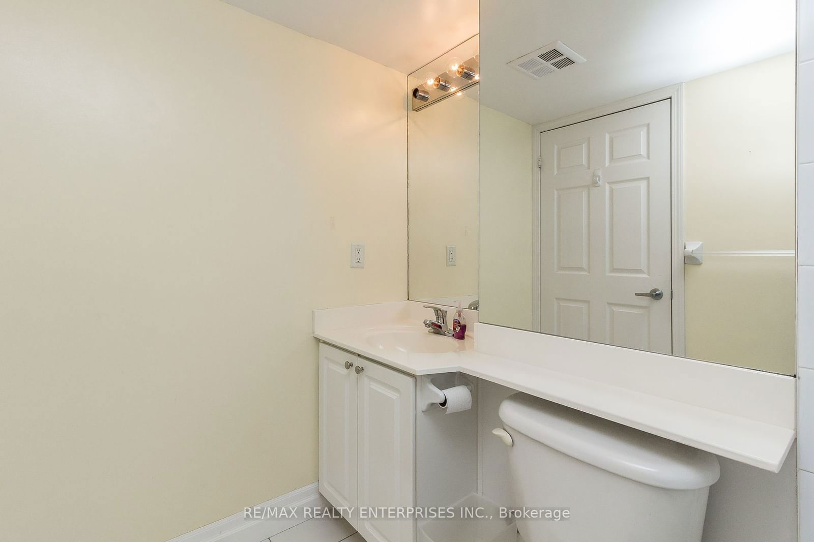 330 Adelaide St E, unit 810 for sale - image #18