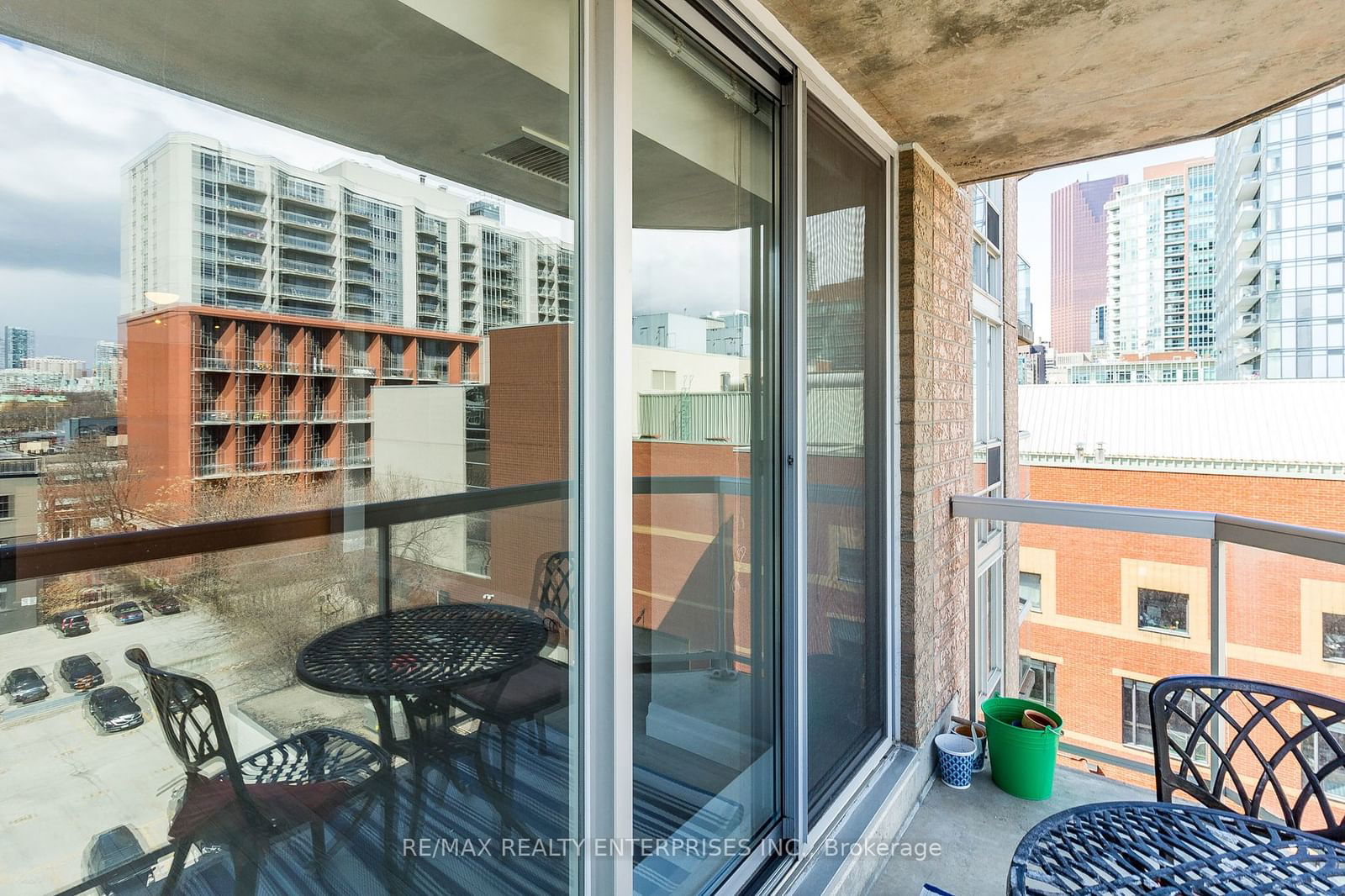 330 Adelaide St E, unit 810 for sale - image #23