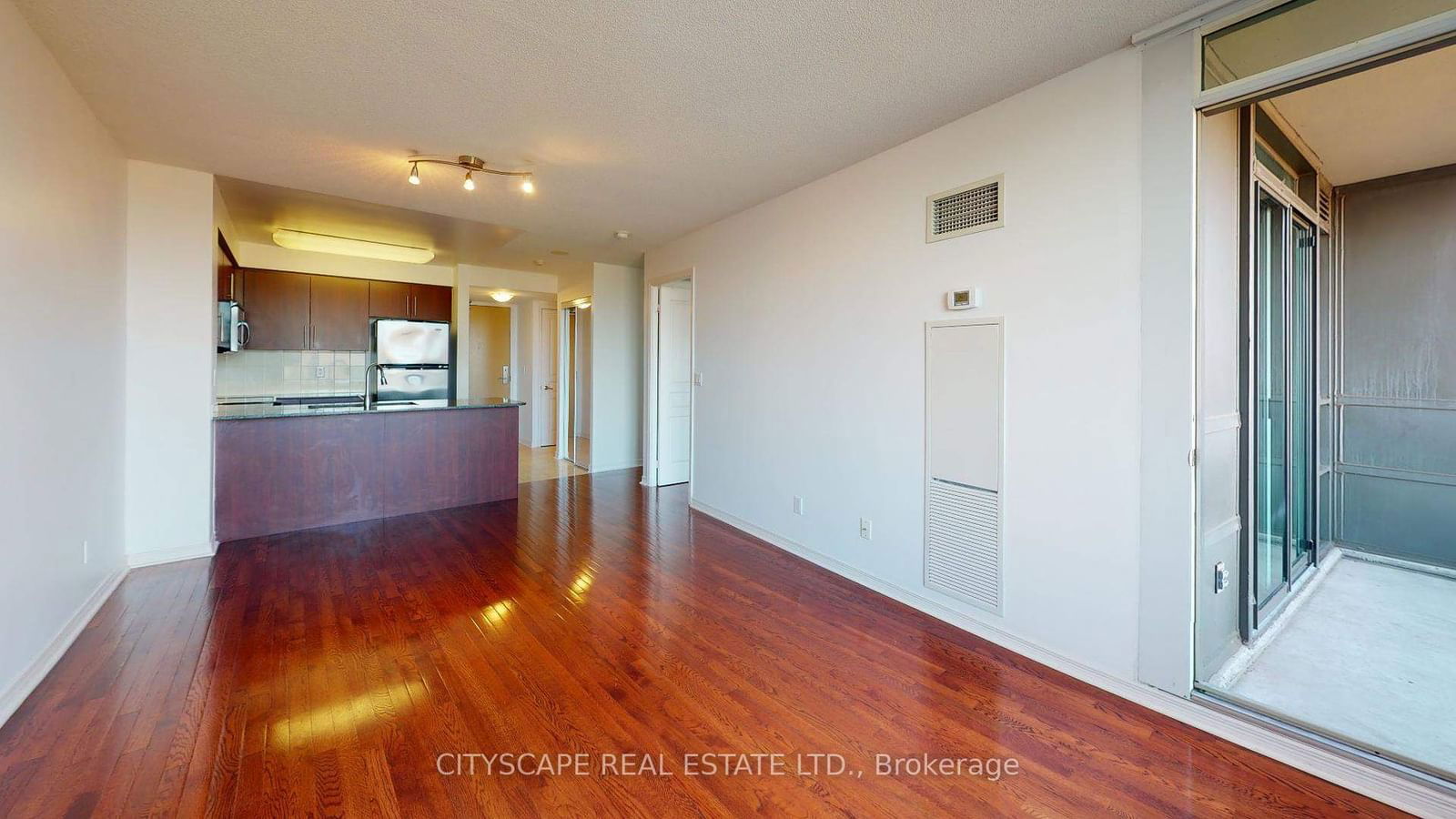 503 Beecroft Rd, unit 610 for rent - image #7