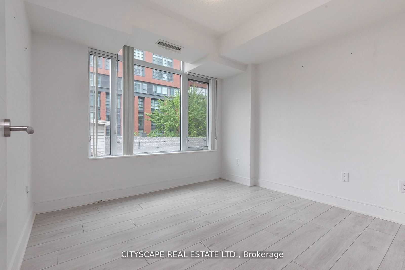 525 Adelaide St W, unit 315 for rent - image #12