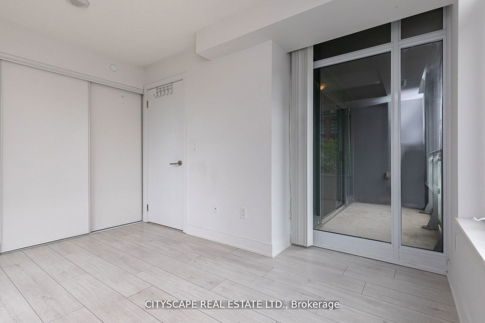 525 Adelaide St W, unit 315 for rent - image #7