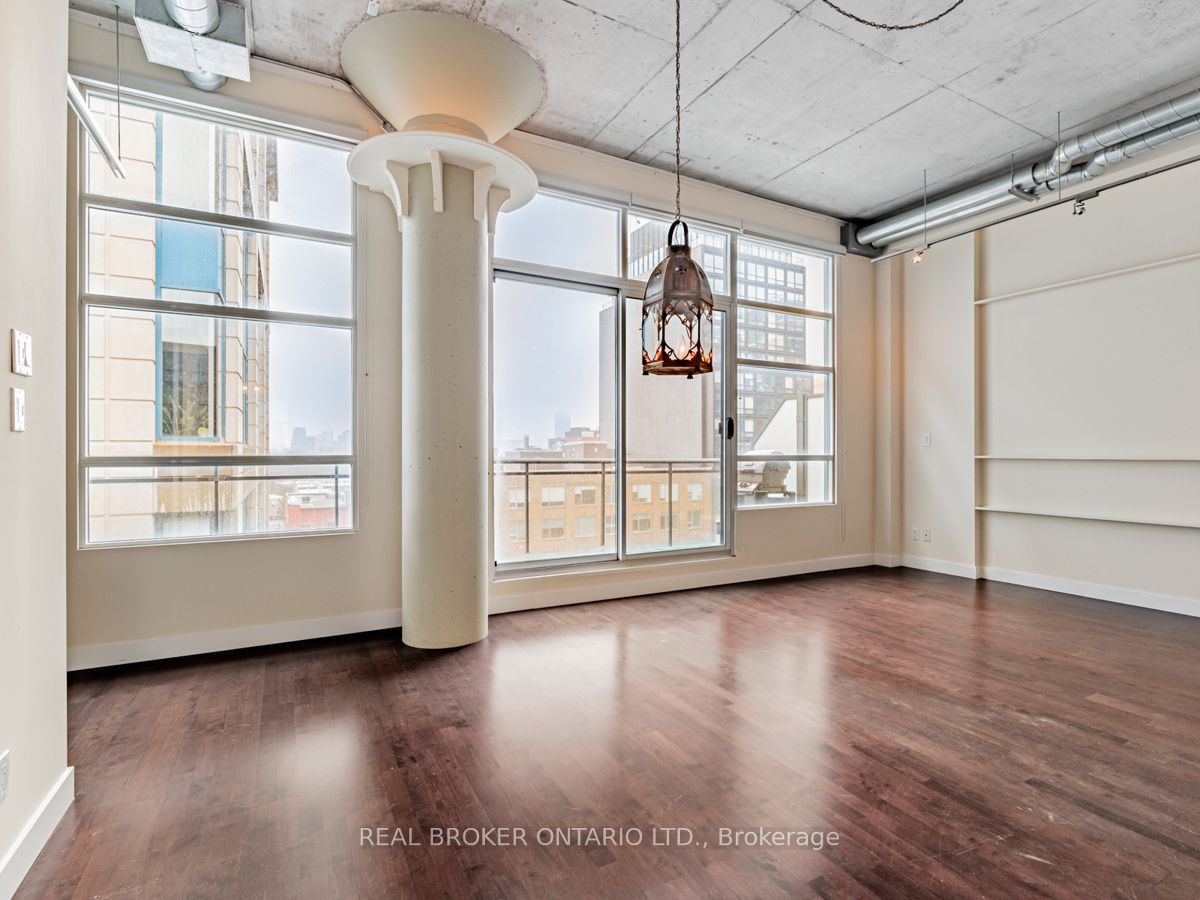 42 Camden St, unit 902 for rent - image #15