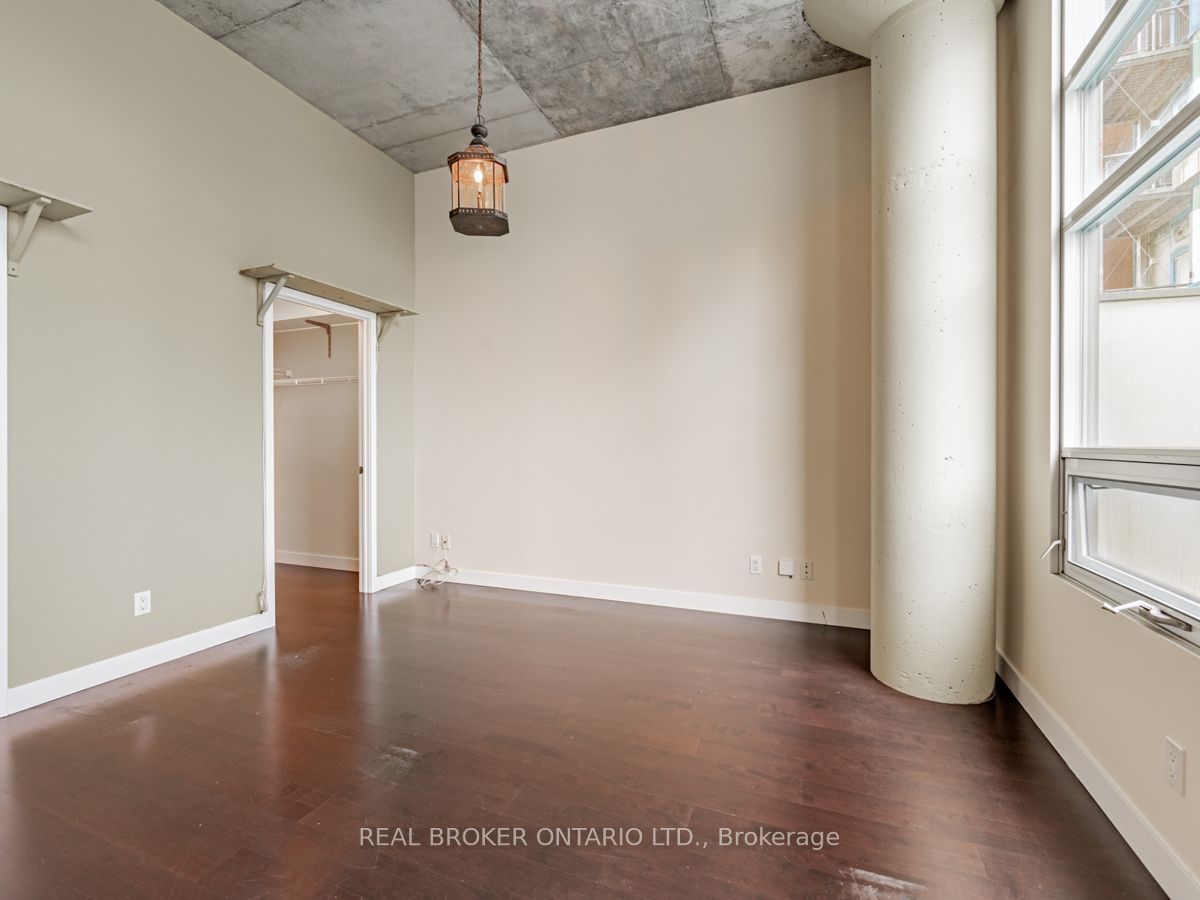 42 Camden St, unit 902 for rent - image #17