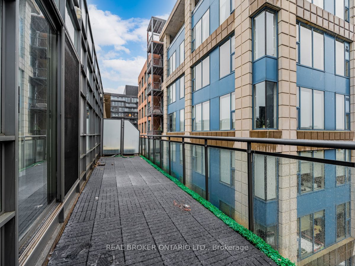 42 Camden St, unit 902 for rent - image #26