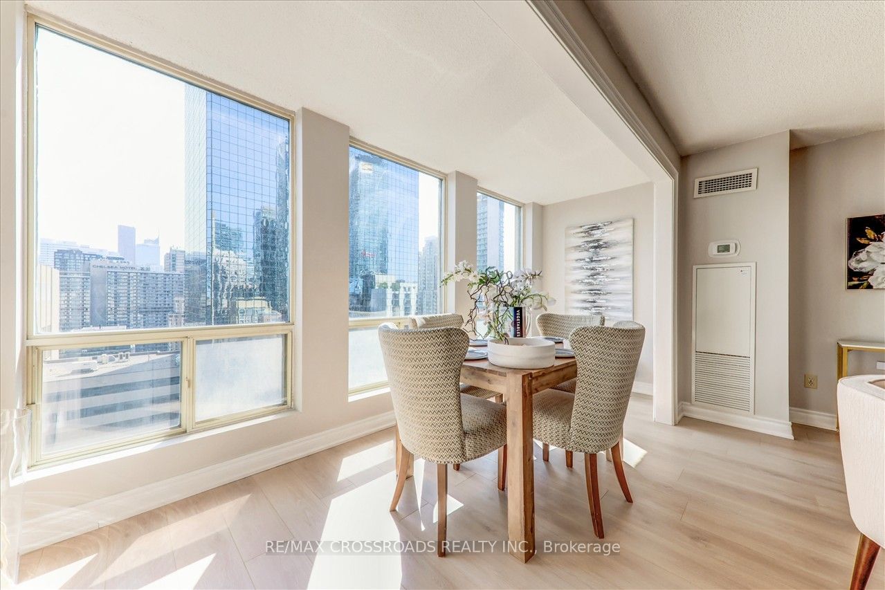 25 Grenville St, unit 1604 for sale - image #19