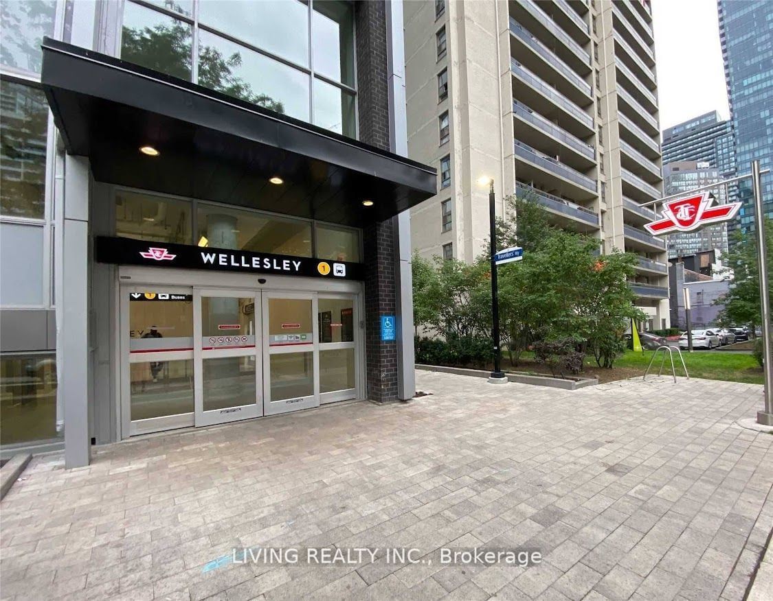 17 Dundonald St, unit 1006 for sale - image #4