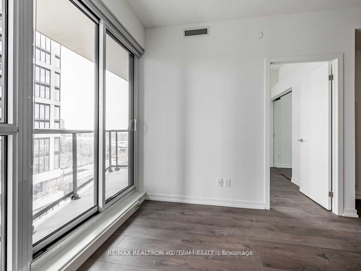 49 East Liberty St, unit 812 for rent