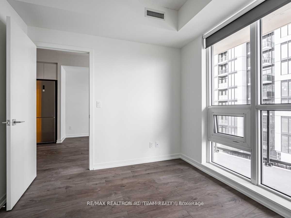 49 East Liberty St, unit 812 for rent