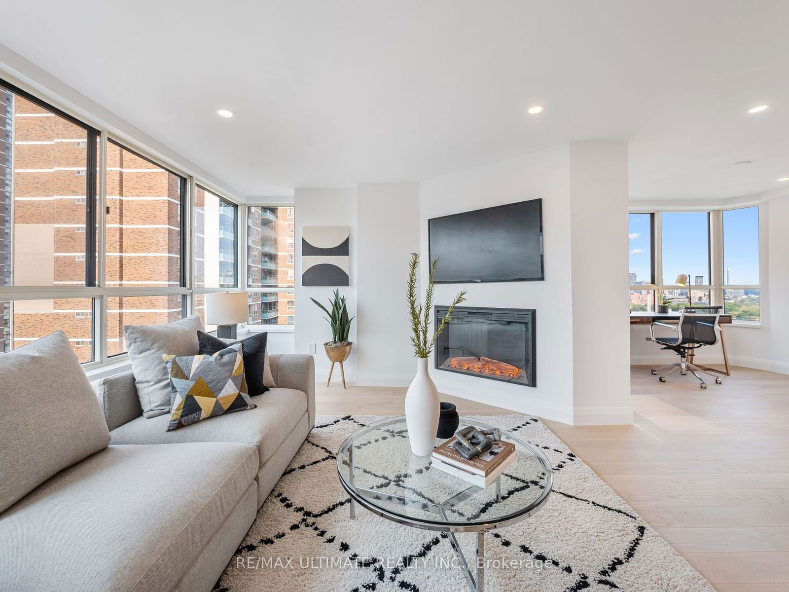 130 Carlton St E, unit 1503 for sale - image #21