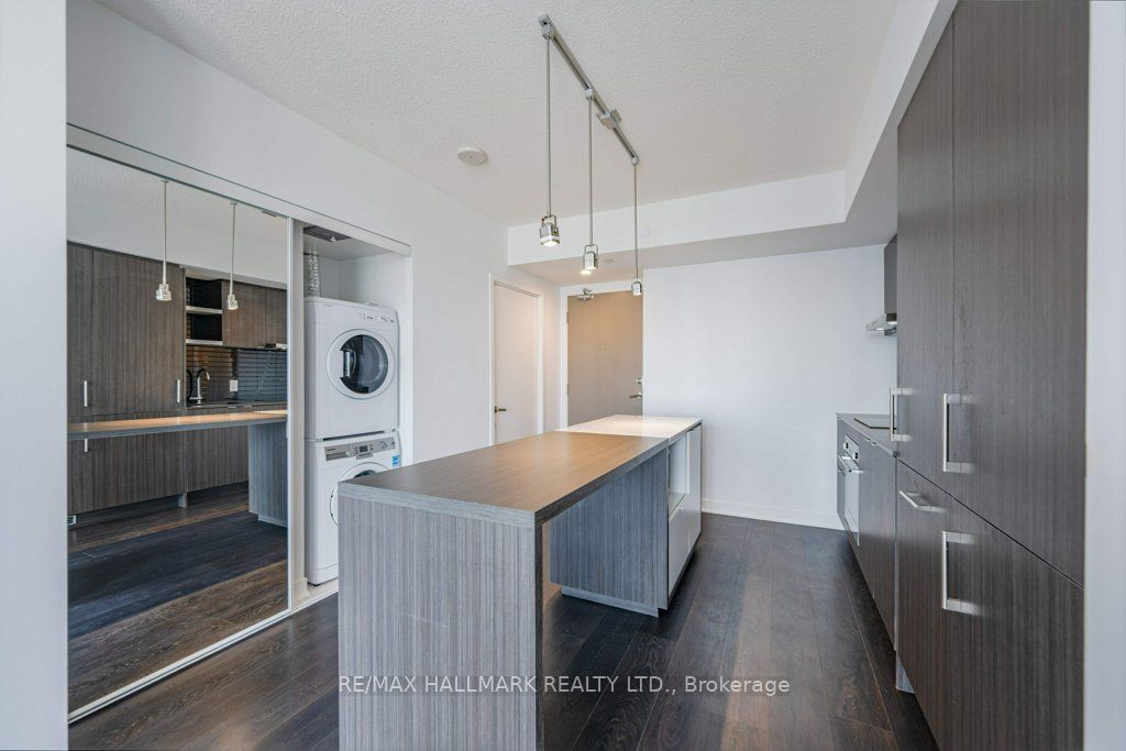 88 Harbour St, unit 4209 for rent - image #5