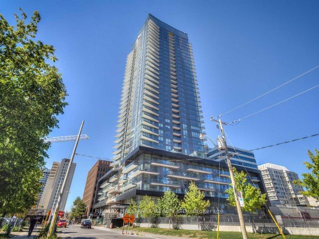 30 Roehampton Ave, unit #303 for rent - image #1