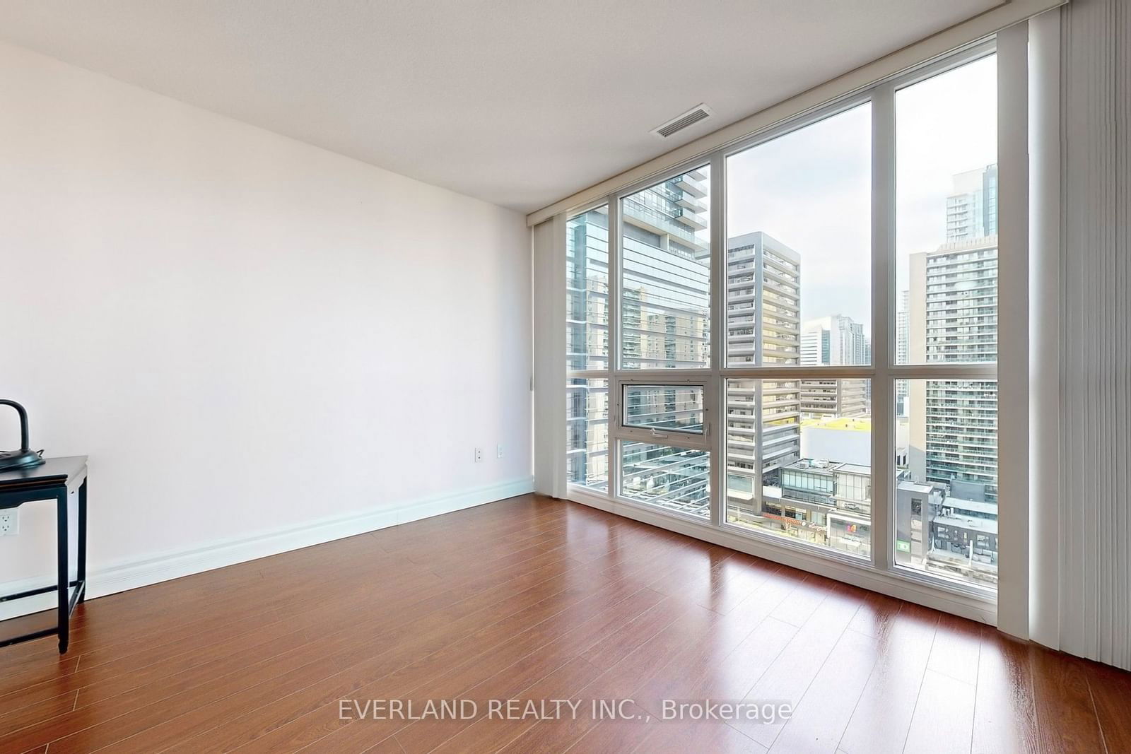 23 Sheppard Ave E, unit 1604 for rent