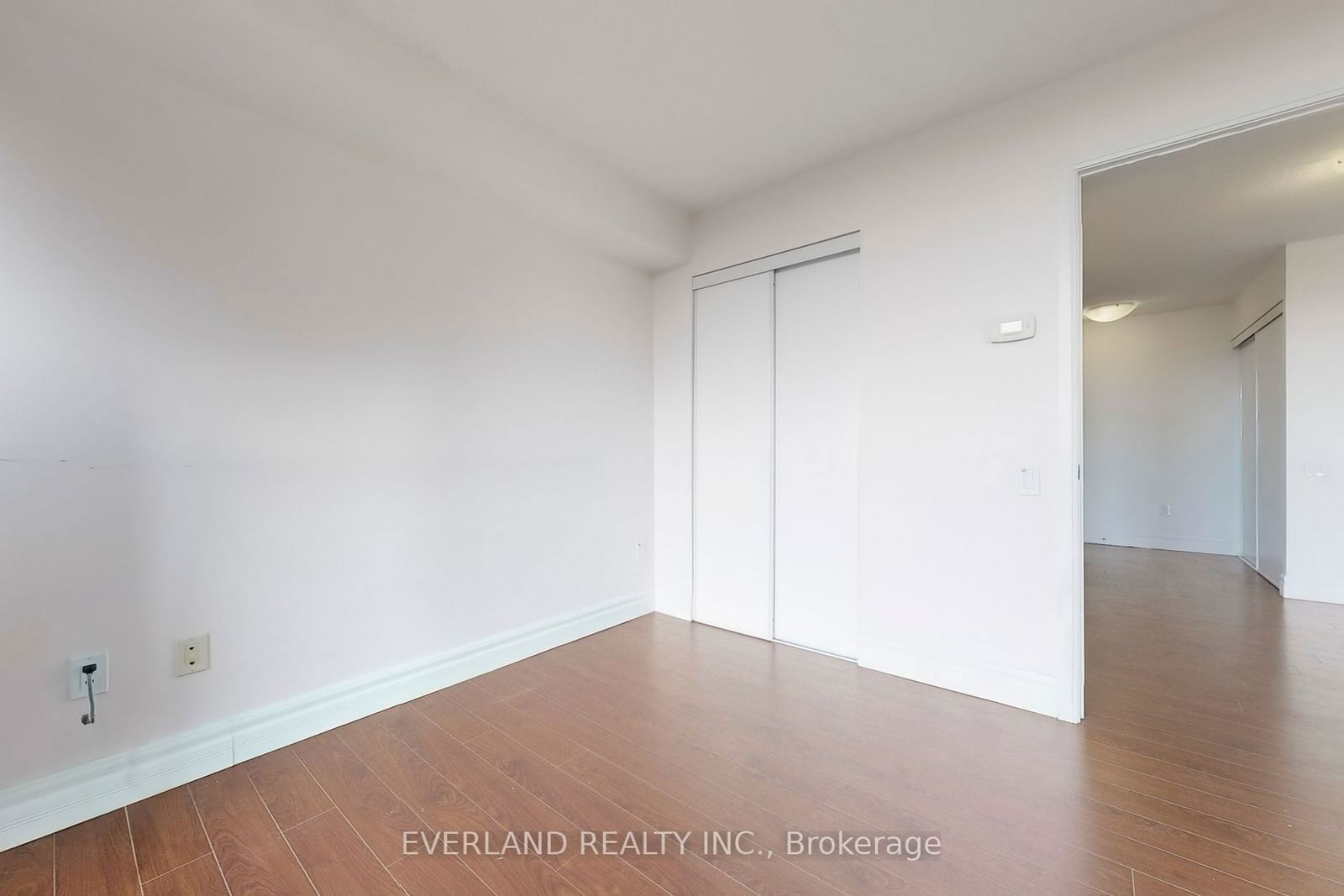 23 Sheppard Ave E, unit 1604 for rent