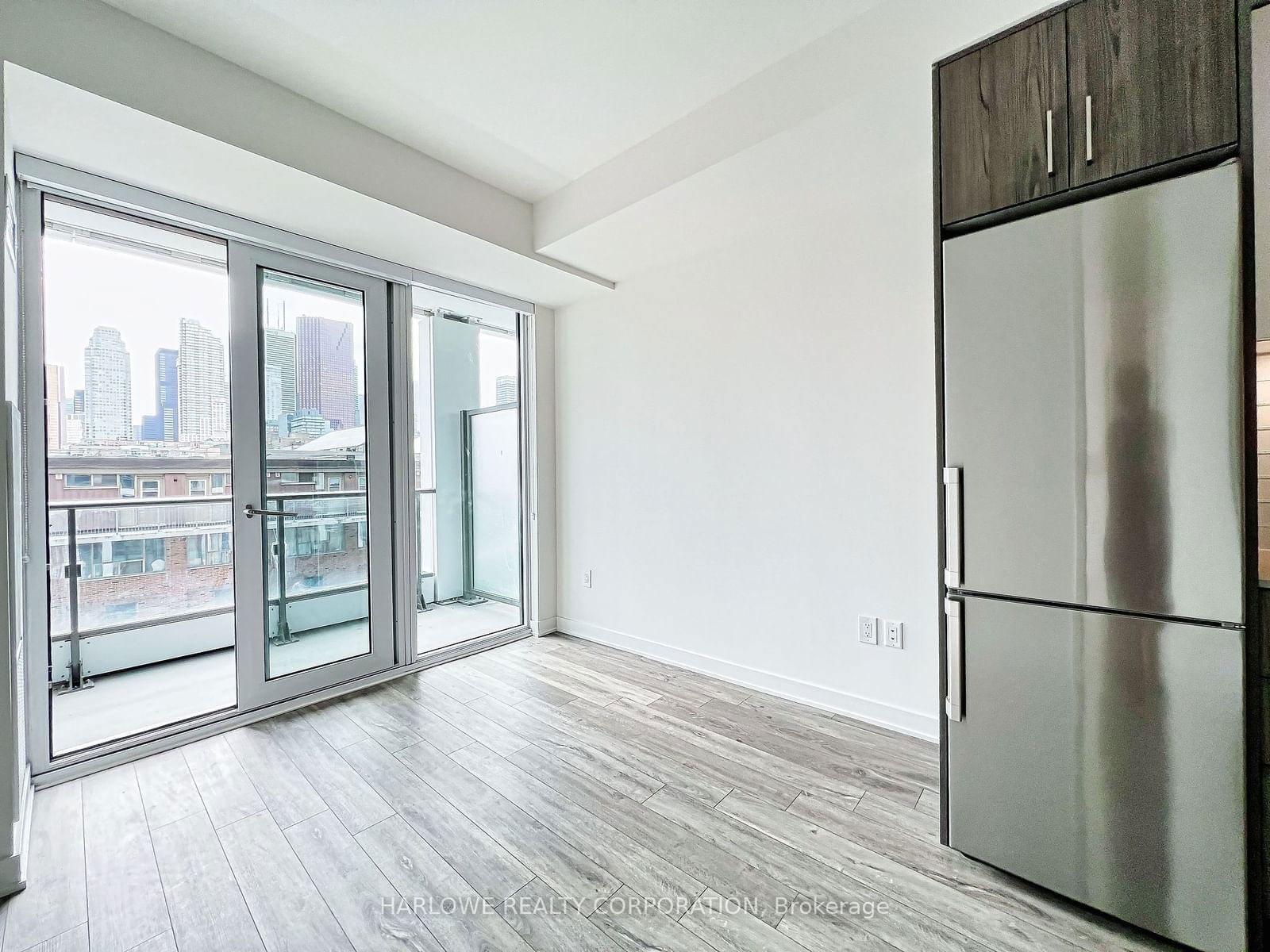 121 Lower Sherbourne St, unit 656 SW for rent