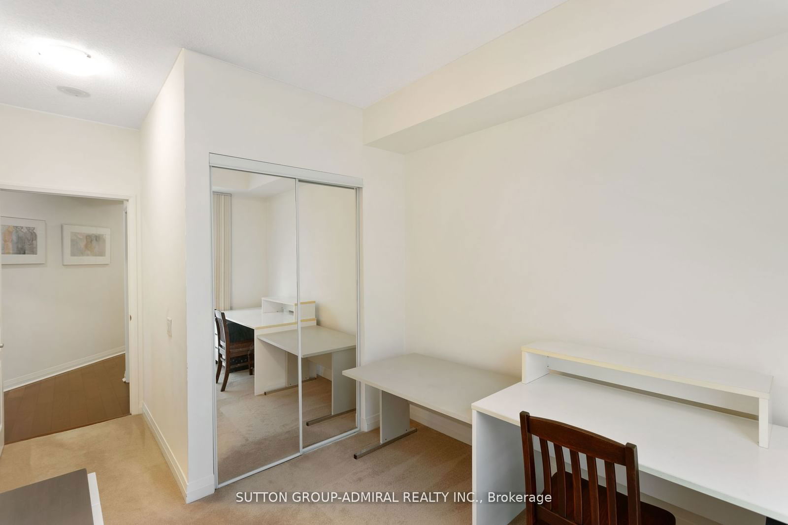 1121 Bay St, unit 707 for sale - image #16