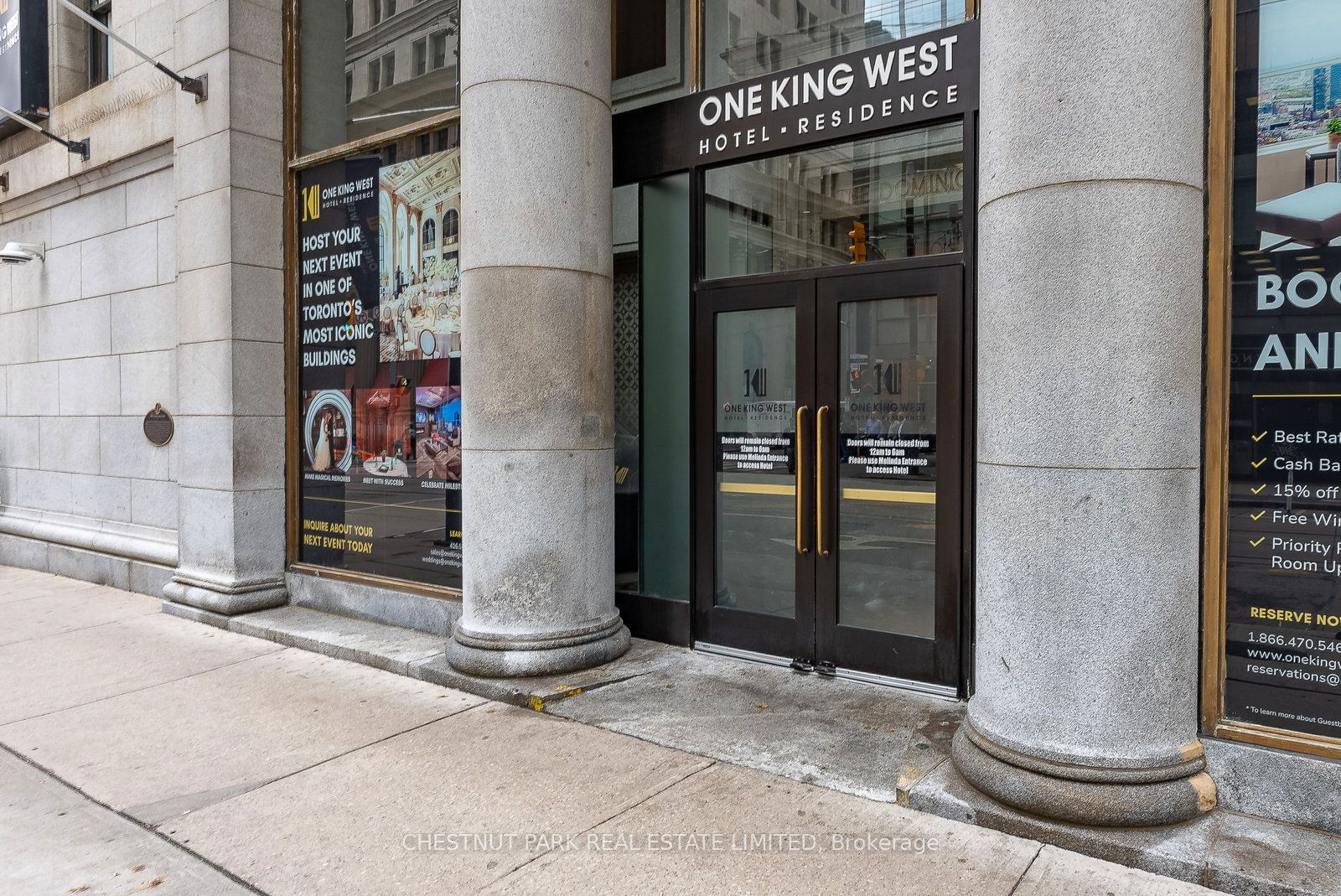 1 King St W, unit 4408 for sale