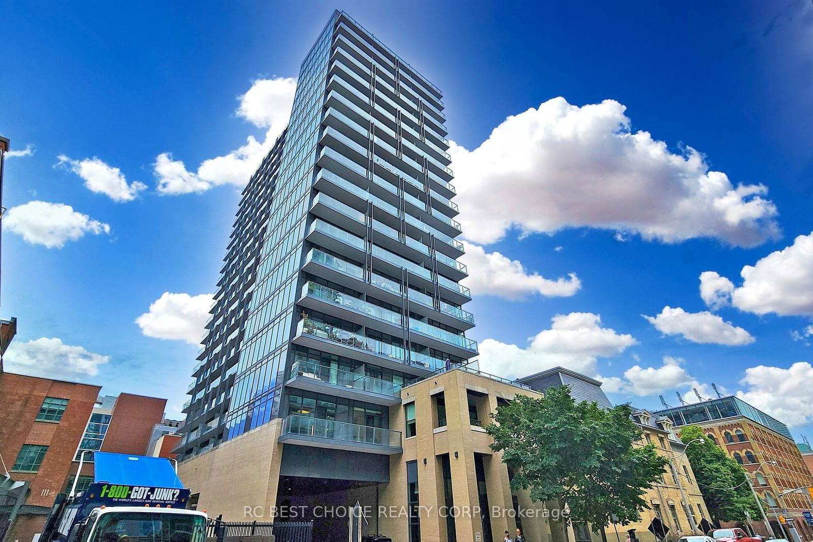 105 George St, unit 411 for rent - image #1