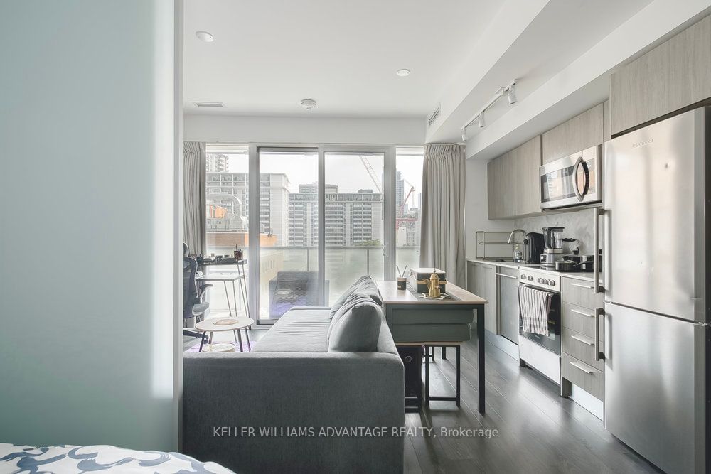 28 Wellesley St E, unit 603 for rent