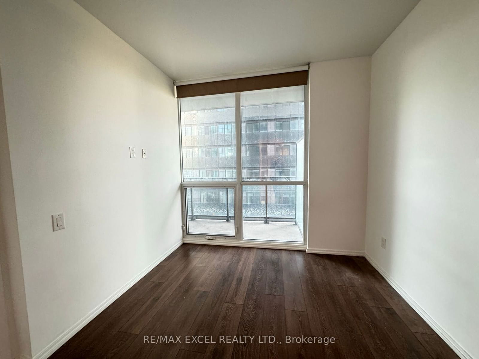 45 Charles St E, unit 2711 for rent