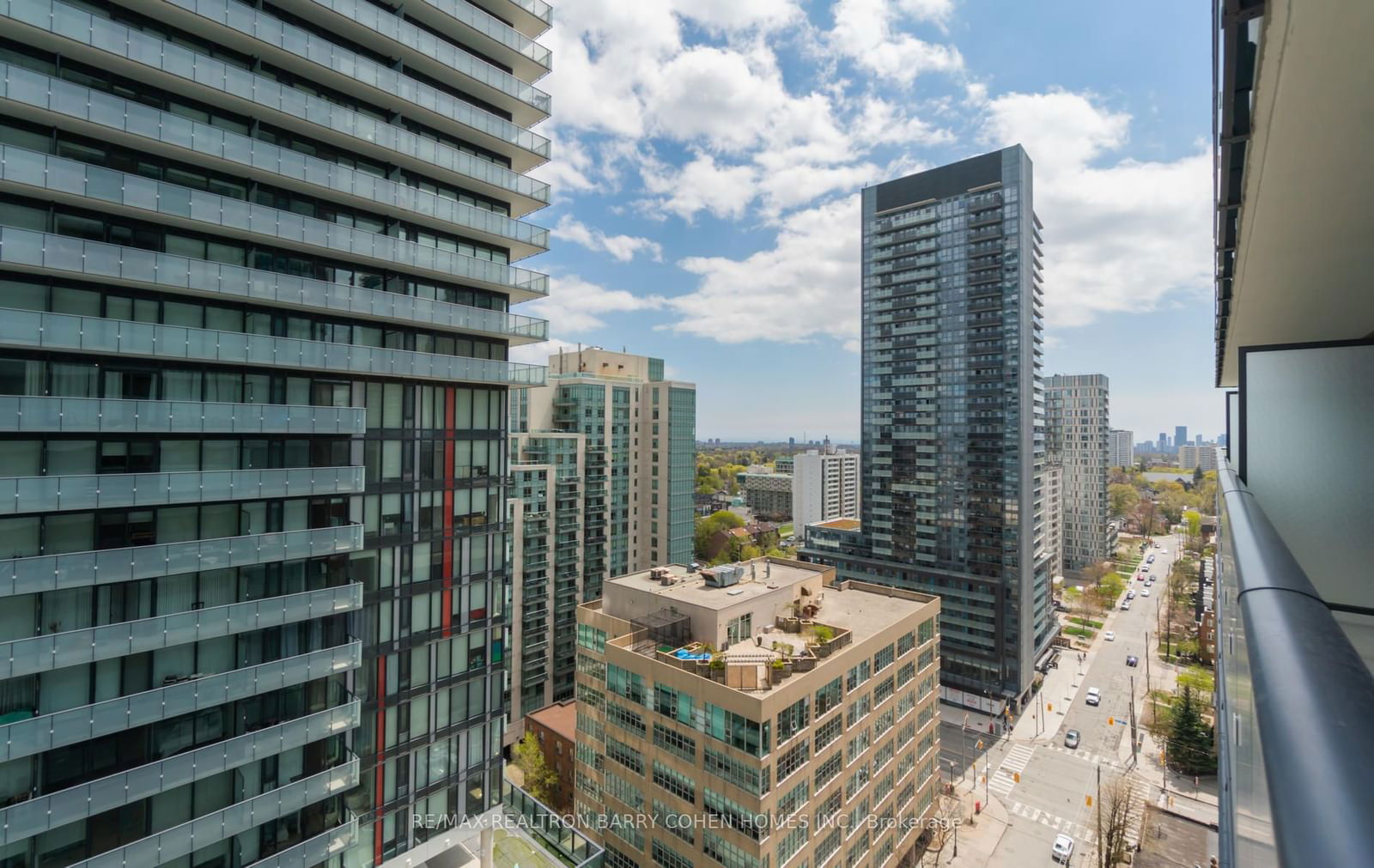 161 Roehampton Ave, unit 1807 for rent - image #10