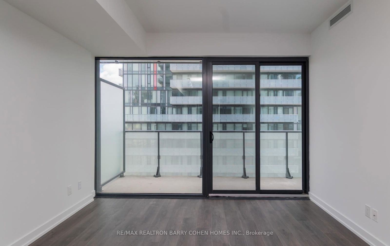 161 Roehampton Ave, unit 1807 for rent - image #5