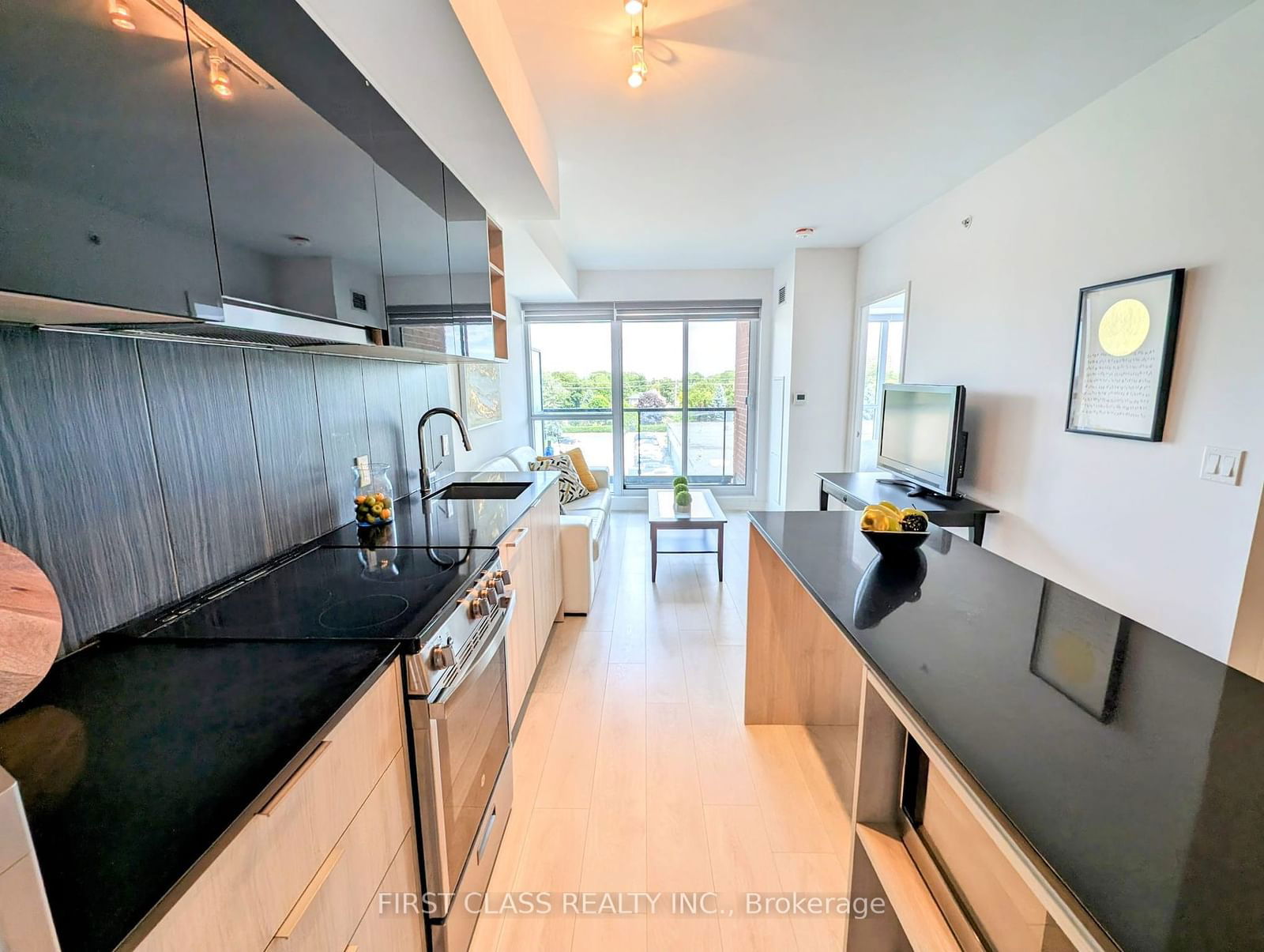 31 Tippett Rd, unit 411 for sale - image #9