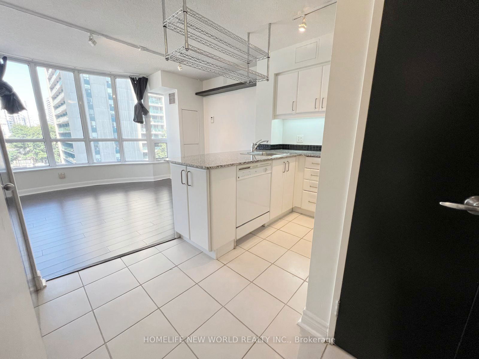 33 Sheppard Ave E, unit 609 for sale - image #10