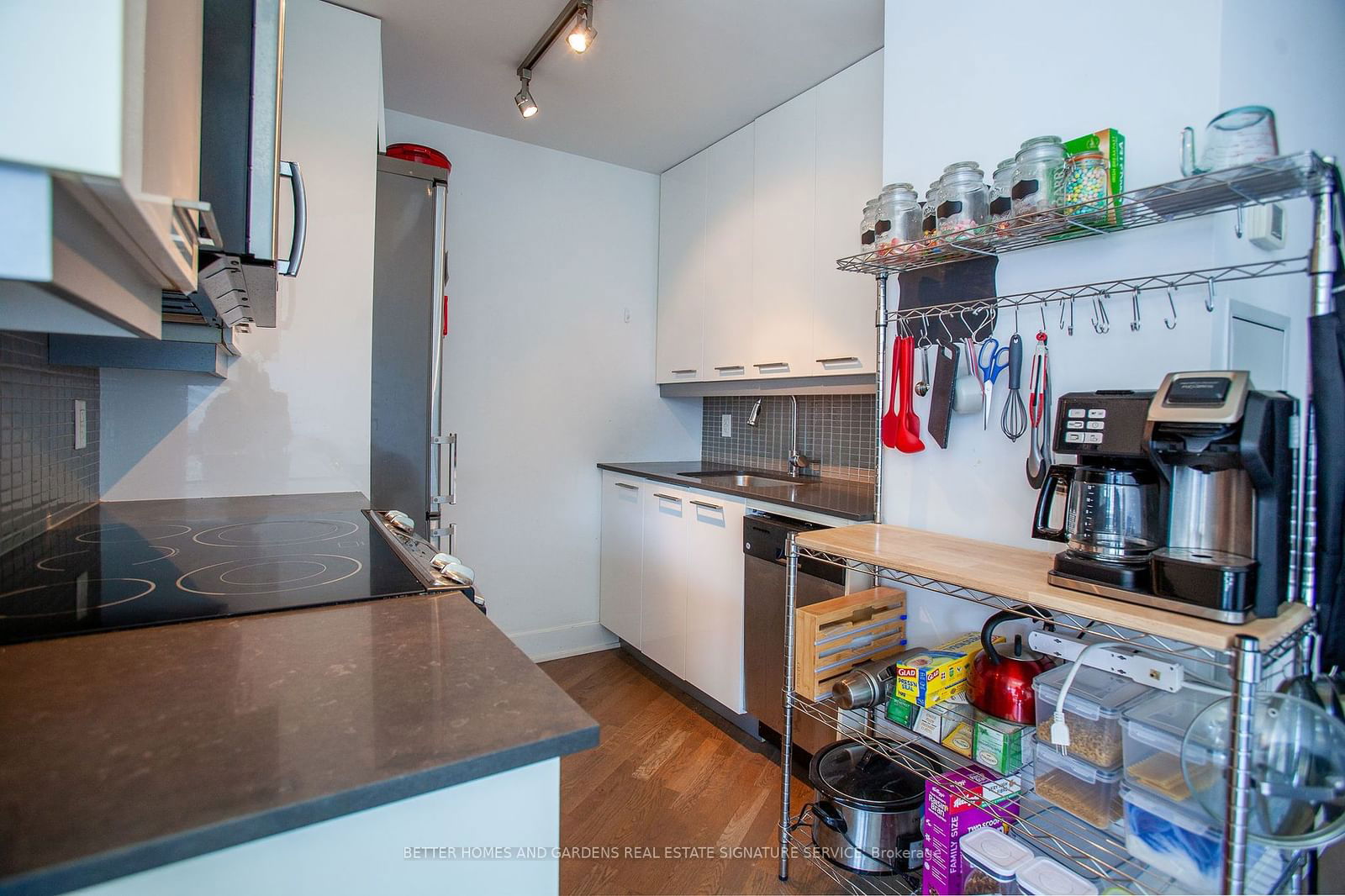 90 Trinity St, unit 507 for rent - image #12