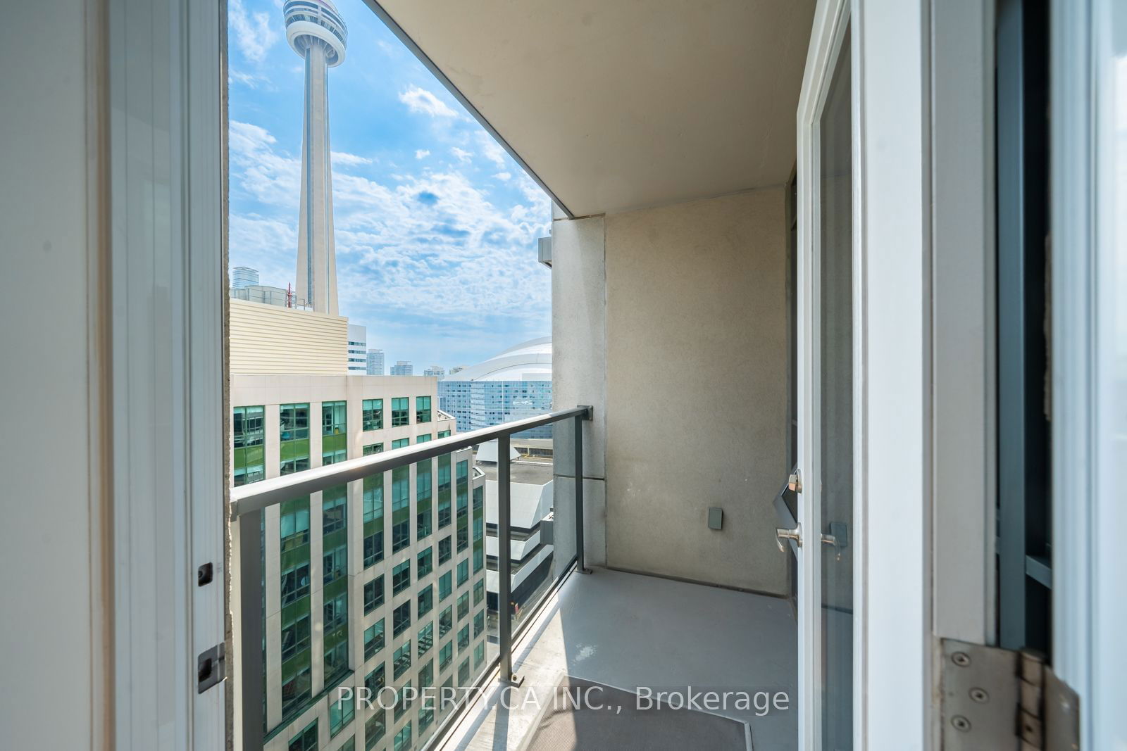 20 Blue Jays Way, unit 1809 for sale - image #9