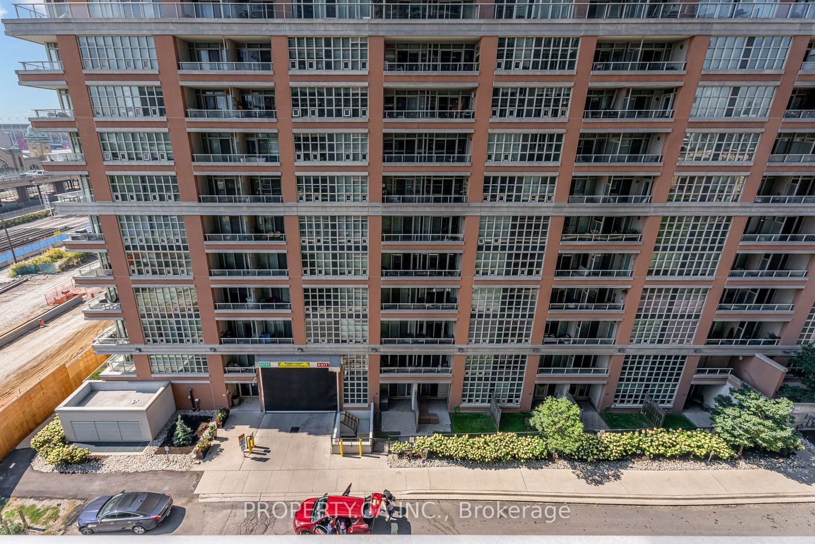 59 East Liberty St, unit 705 for rent - image #24