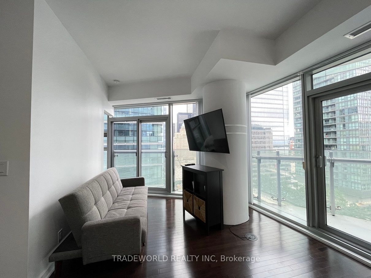 14 York St, unit 1711 for rent - image #5