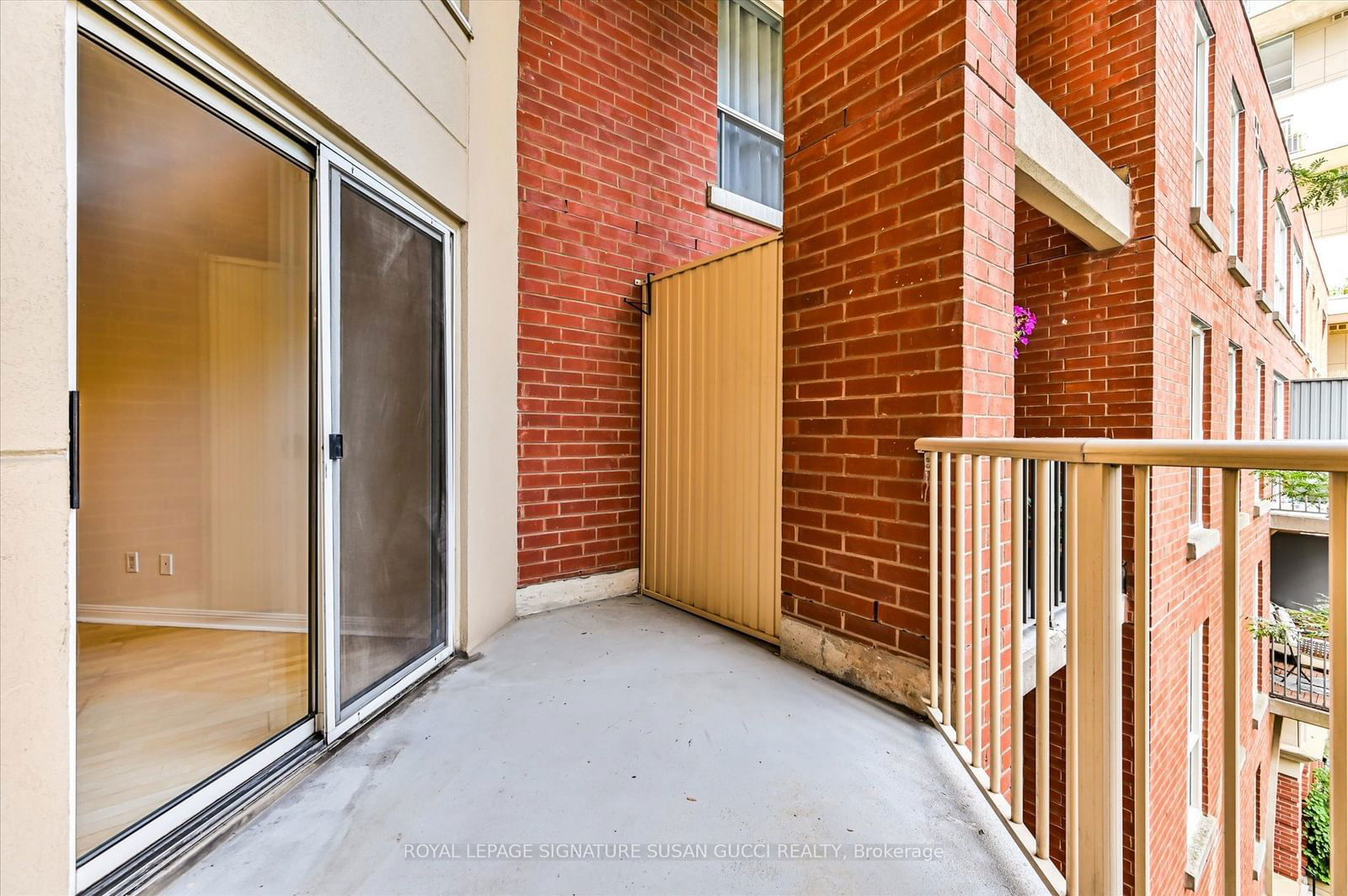 119 Merton St, unit 425 for sale - image #11