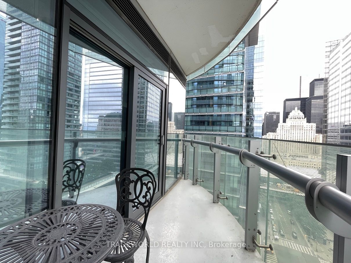 14 York St, unit 1711 for rent - image #16