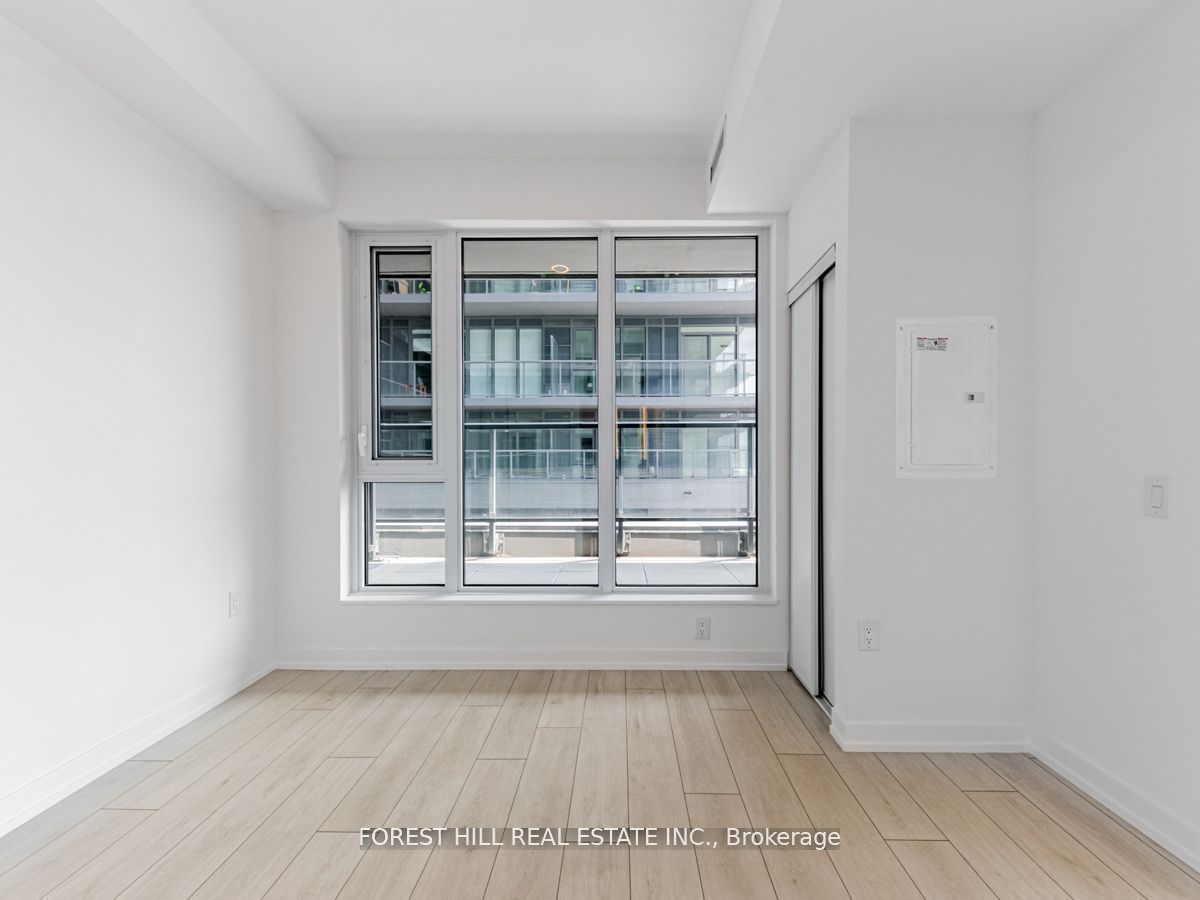 500 Dupont St, unit 403 for sale - image #13