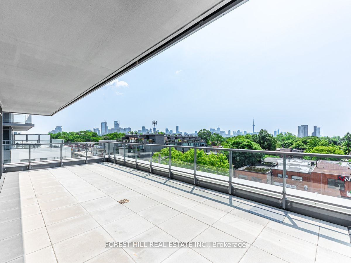 500 Dupont St, unit 403 for sale - image #5