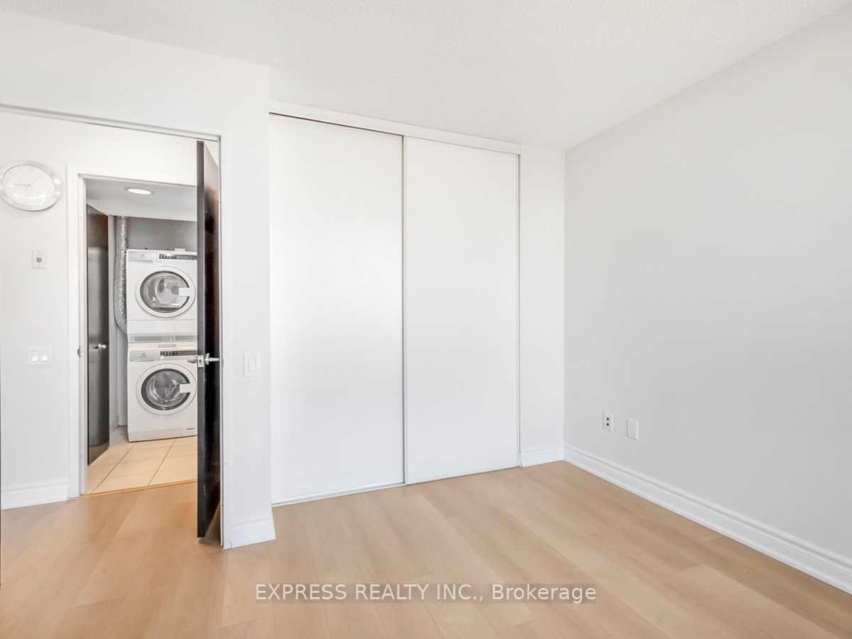 33 Sheppard Ave E, unit 1900 for rent - image #13