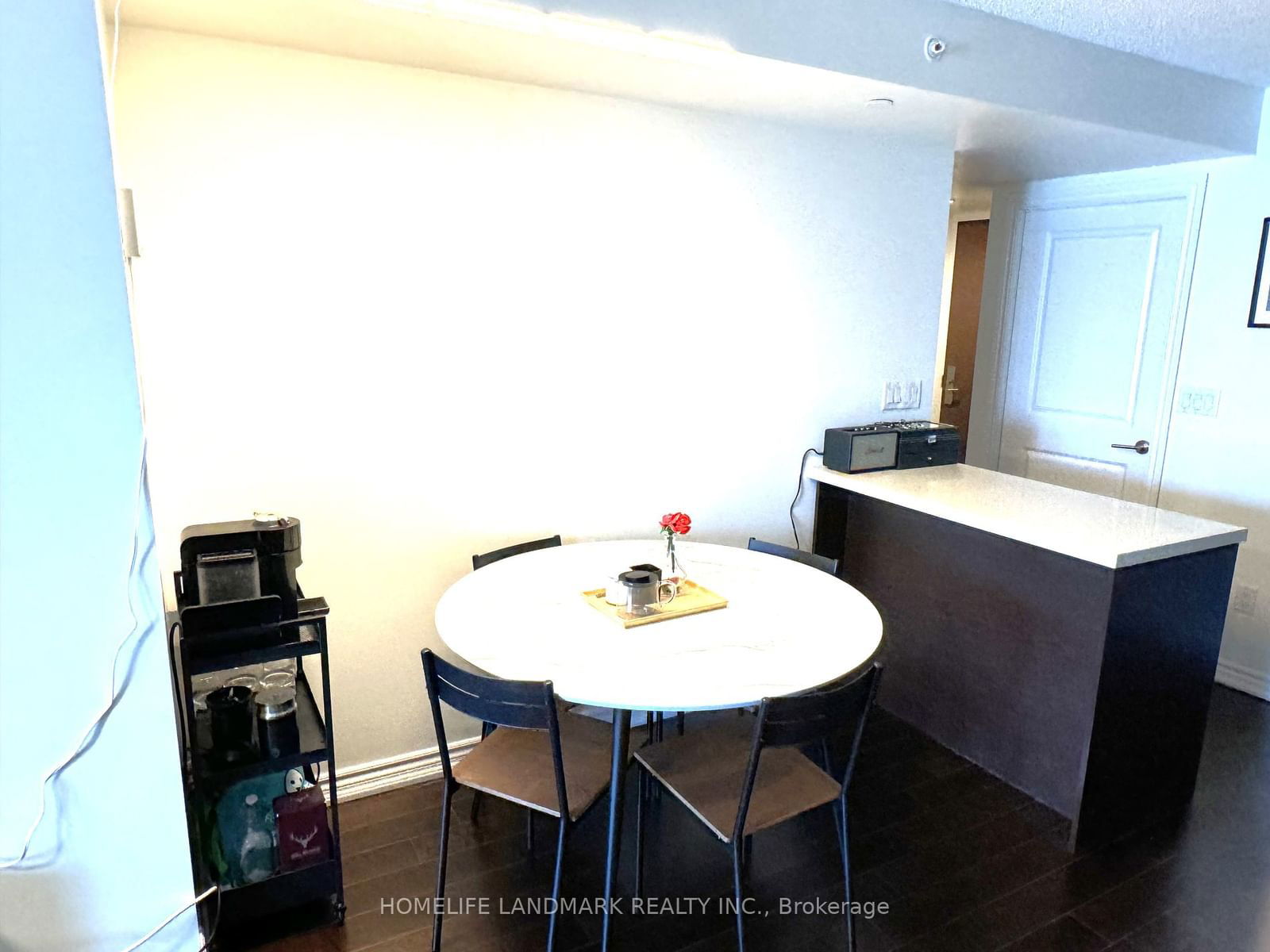 386 Yonge St, unit 2409 for rent